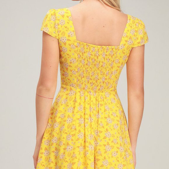NWOT Lulus Passion Project Yellow Floral Print Mini Dress Size Large - Picture 2 of 7